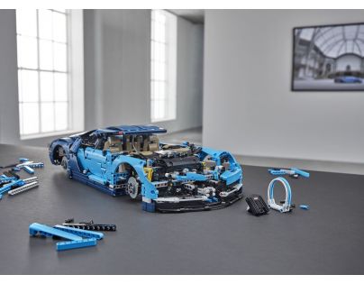 LEGO® Technic 42083 Bugatti Chiron