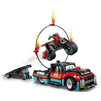 LEGO® Technic 42106 Kaskadérske vozidlá 4