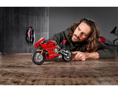 LEGO® Technic 42107 Ducati Panigale V4 R
