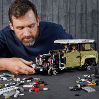 LEGO Technic 42110 Land Rover Defender - Poškodený obal 5