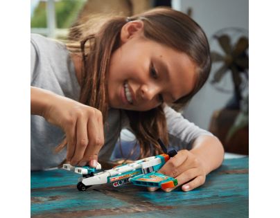 LEGO® Technic 42117 Pretekárske lietadlo