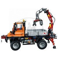 LEGO TECHNIC 8110 Unimog U400 3