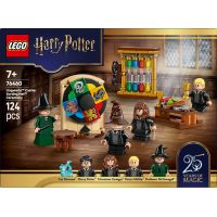 LEGO® 76460 Rokfortský hrad: Ceremoniál s Triediacim klobúkom 4