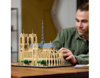 LEGO® Architecture 21061 Notre-Dame v Paríži