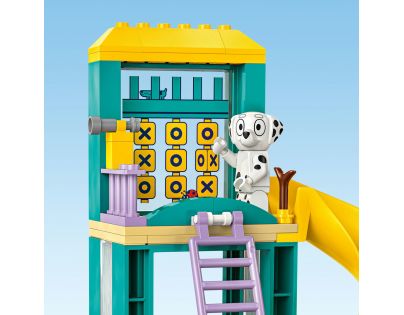 LEGO® Bluey 11201 Bluey, Chloe a zábava na ihrisku