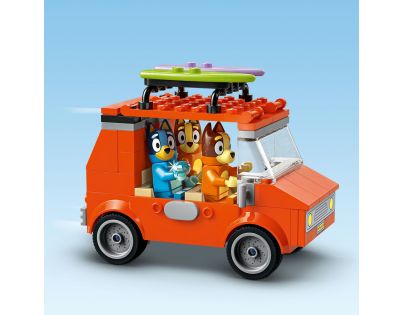 LEGO® Bluey 11202 Bluey a rodinný výlet autom na pláž