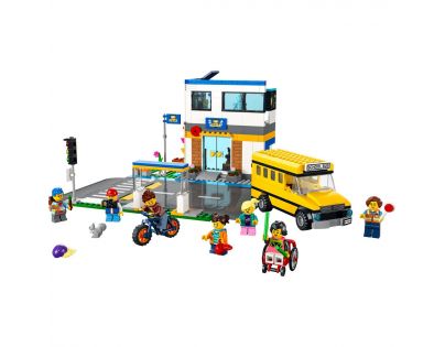 LEGO® City 60329 Školský deň