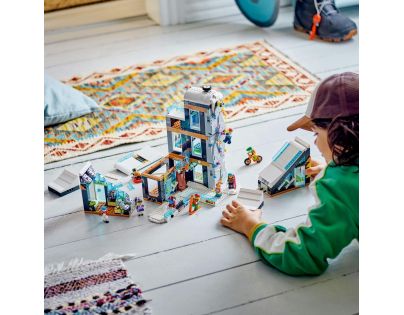 LEGO® City 60366 Lyžiarske a lezecké stredisko