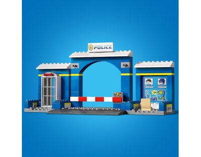 LEGO® City 60370 Naháňačka na policajnej stanici
