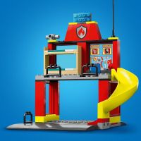 LEGO® City 60375 Hasičská stanica a auto hasičov 6