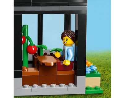 LEGO® City 60398 Rodinný dom a elektromobil