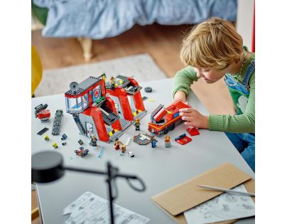 LEGO® City 60414 Hasičská stanica s hasičským vozidlom - Poškodený obal