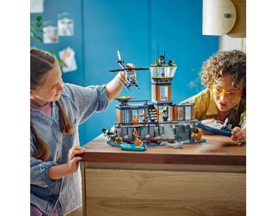 LEGO® City 60419 Polícia a väzenie na ostrove