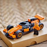 LEGO® City 60442 Jazdec F1® s pretekárskym autom McLaren 5