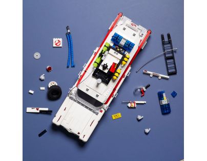 LEGO® ICONS 10274 Krotitelia duchov ECTO-1