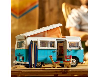 LEGO® ICONS 10279 Volkswagen T2 Camper Van - Poškodený obal