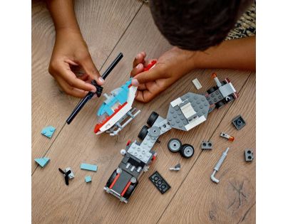 LEGO® Creator 31146 Nákladiak s plochou korbou a helikoptérou
