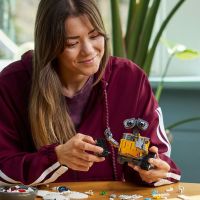 LEGO® Disney 43279 VALL-I a EVA 4