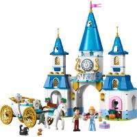 LEGO® Disney Princess 43275 Popoluškin zámok a kočiar s koňmi 2