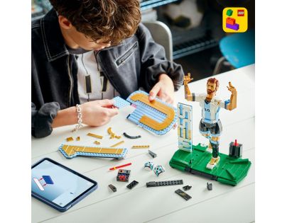 LEGO® Editions 43015 Lionel Messi – Futbalová legenda
