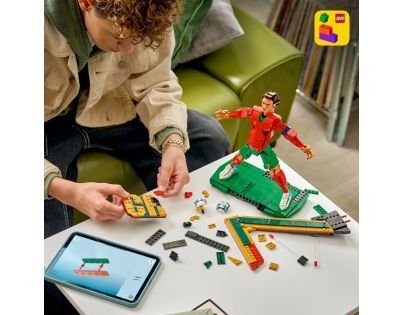 LEGO® Editions 43016 Cristiano Ronaldo – Futbalová legenda