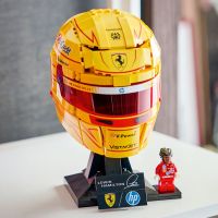 LEGO® Editions 43022 Prilba Lewis Hamilton zo Scuderia Ferrari HP 4