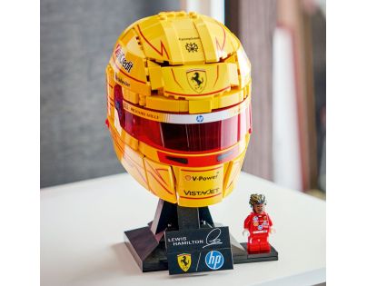 LEGO® Editions 43022 Prilba Lewis Hamilton zo Scuderia Ferrari HP