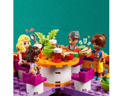 LEGO® Friends 41747 Komunitná kuchyňa v mestečku Heartlake