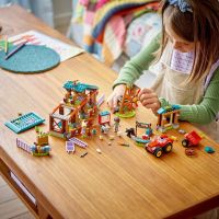 LEGO® Friends 42617 Útulok pre zvieratká z farmy - Poškodený obal 4