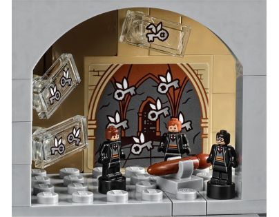 LEGO® Harry Potter™ 71043 Hogwartský hrad - Poškodený obal