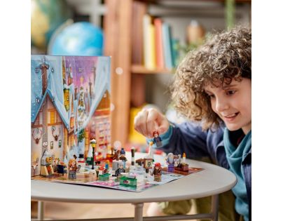 LEGO® Harry Potter™ 76418 Adventný kalendár LEGO® Harry Potter™