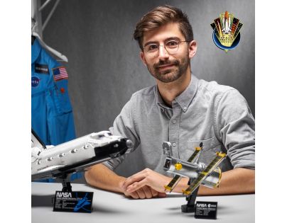 LEGO® ICONS 10283 NASA Raketoplán Discovery - Poškodený obal