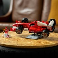 LEGO® Icons 11375 Ferrari F2004 a Michael Schumacher 3