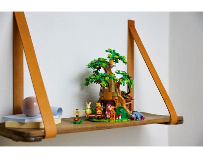LEGO® Ideas 21326 Medvedík Pú