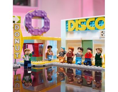 LEGO® Ideas 21339 BTS Dynamite - Poškodený obal