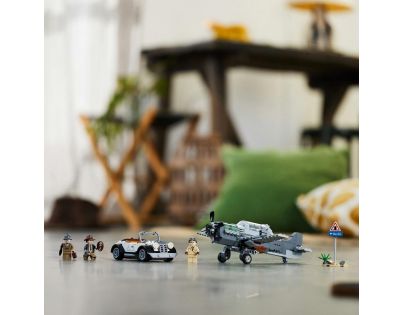 LEGO® Indiana Jones 77012 Naháňačka s lietadlom
