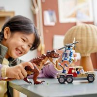 LEGO® Jurassic World™ 76941 Dinosauria naháňačka s Carnotaurom 3