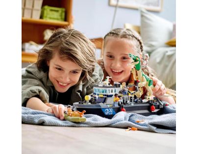 LEGO® Jurassic World™ 76942 Útek Baryonyxa z lode