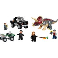 LEGO® Jurassic World™ 76950 Útok Triceratopse na pick-up 2