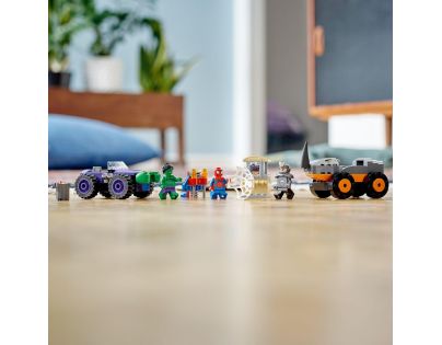 LEGO® Marvel 10782 Hulk vs. Rhino súboj džípov