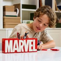 LEGO® Marvel 76313 Logo MARVEL a minifigúrky 3