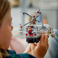LEGO® Marvel 76321 Spider-Man vs. Doc Ock: Scéna v metre 5