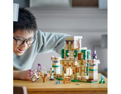 LEGO® Minecraft® 21250 Pevnosť železného golema
