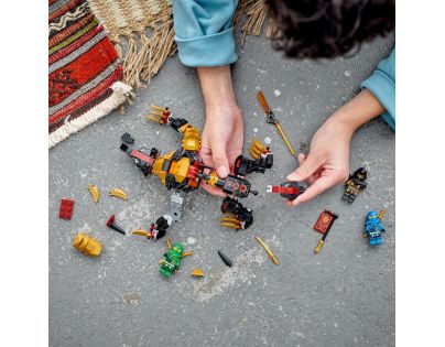 LEGO® NINJAGO® 71790 Cisársky lovec šarkanov