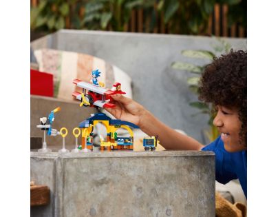 LEGO® Sonic The Hedgehog™ 76991 Tailsova dielňa a lietadlo Tornádo