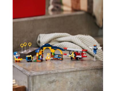 LEGO® Sonic The Hedgehog™ 76991 Tailsova dielňa a lietadlo Tornádo