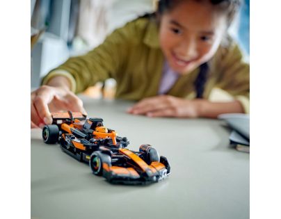 LEGO® Speed Champions 77251 Závodné auto McLaren F1® Team MCL38