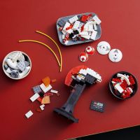LEGO® Star Wars™ 75327 Helma Luka Skywalkera Red Five - Poškodený obal 5