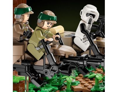 LEGO® Star Wars™ 75353 Naháňačka spídrov na planéte Endor™ Dioráma - Poškodený obal