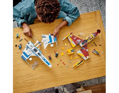 LEGO® Star Wars™ 75364 Stíhačka E-wing™ Novej republiky vs. stíhačka Shin Hati